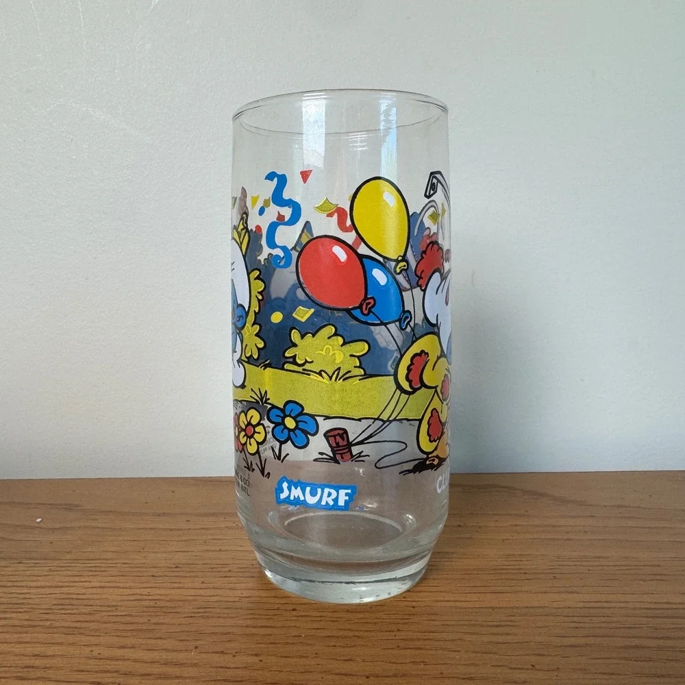 Vintage 1983 Clumsy Smurf Glass‎ Peyo Wallace Berrie Drinking Glass